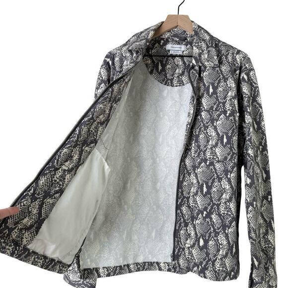 Urban Outfitters Snake Print Zip-Up Overshirt Jacket in Gray, Size Small - Picture 10 of 15